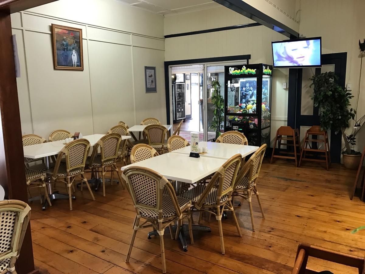 Exchange Hotel Toogoolawah Exterior photo